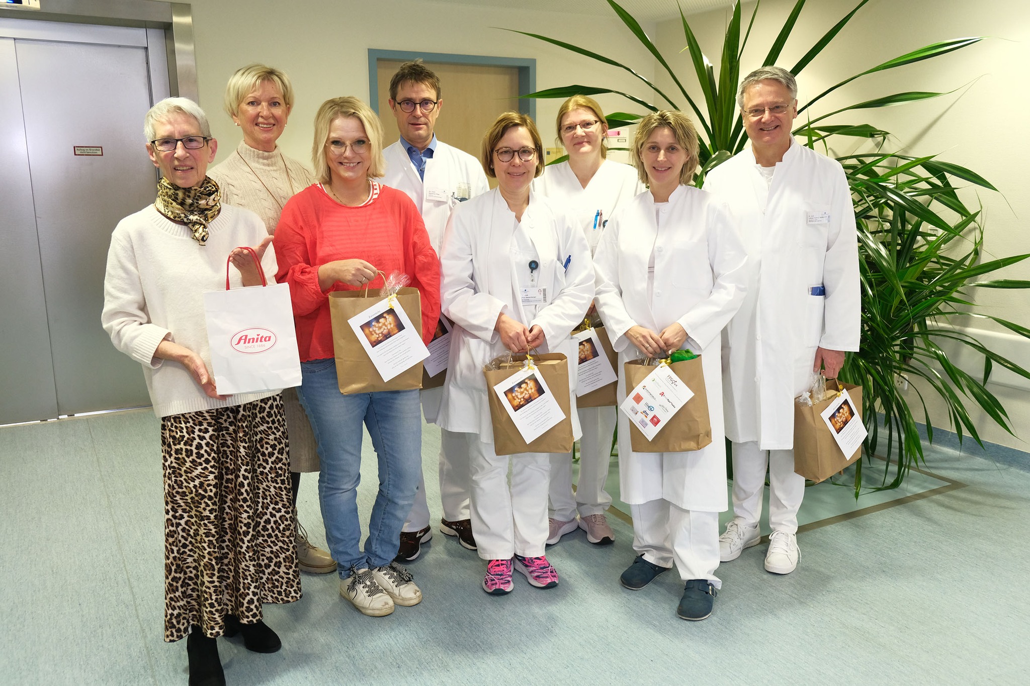 2024 12 18 Weihnachtspaeckchenaktion Krebspatienten